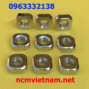 Con trượt tán vuông